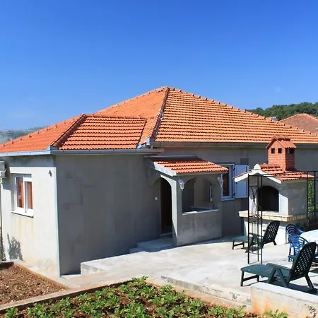 Trogir 8683b *